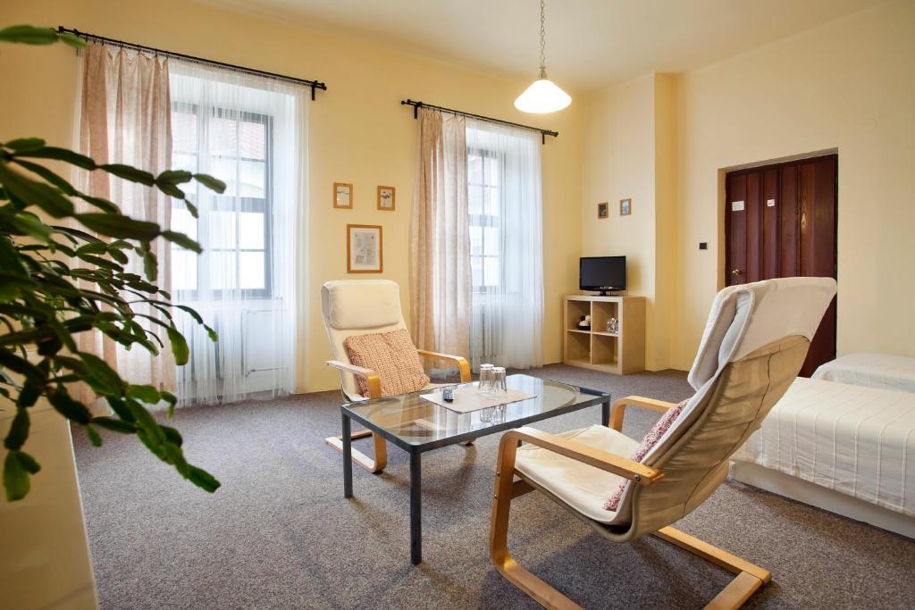 Penzion A Restaurace Modra Ruze Tabor Room photo